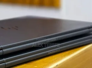 New Laptop HP Dragonfly G3 16GB Intel Core i7 SSD 512GB
