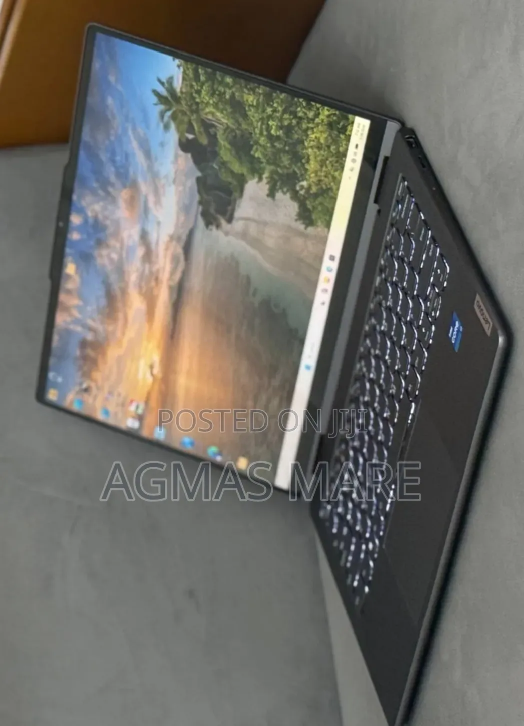 New Laptop Lenovo Yoga 7 15ITL5 16GB Intel Core i7 SSD 512GB