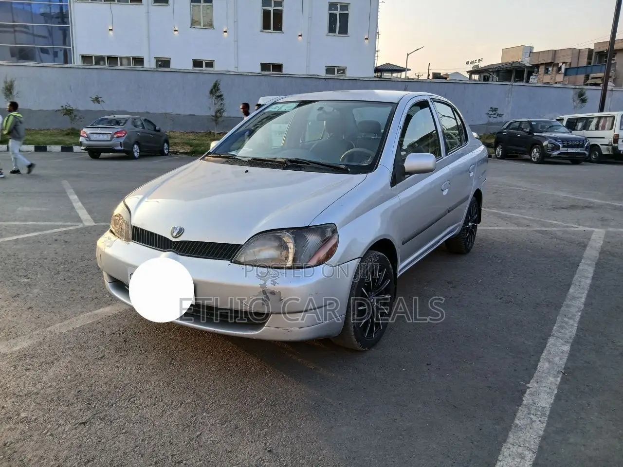 Toyota Platz 2001 Silver