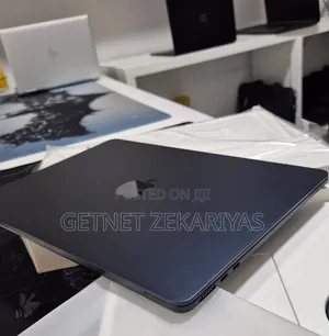 New Laptop Apple MacBook Air 8GB Apple M2 SSD 256GB