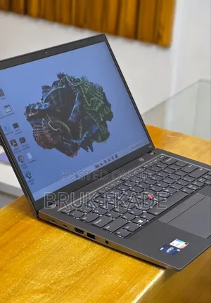 New Laptop Lenovo ThinkPad T14s G4 16GB Intel Core i7 SSD 512GB