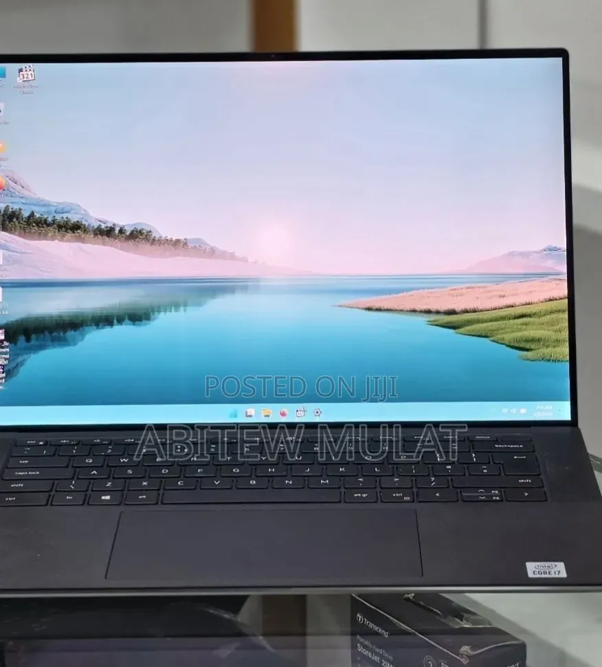 New Laptop Dell Precision 5560 16GB Intel Core i7 SSD 512GB