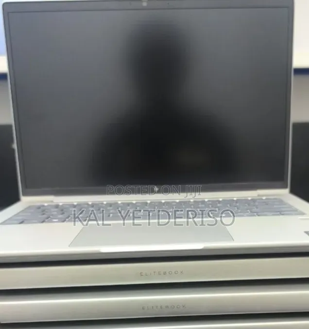 New Laptop HP EliteBook 840 G11 8GB Intel Core Ultra 7 SSD 512GB