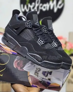 Air Jordan 4 Retro Black Cat High Sho