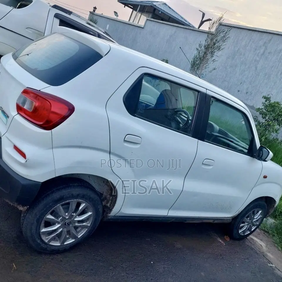 Suzuki S-Presso 2021 White
