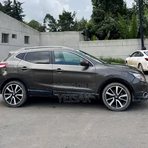 Nissan Qashqai 2017 Gray