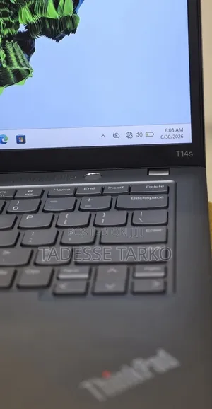 New Laptop Lenovo ThinkPad T14s G4 16GB Intel Core i7 SSD 512GB