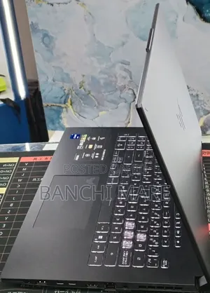 New Laptop Asus TUF Gaming F17 16GB Intel Core i7 SSD 1T