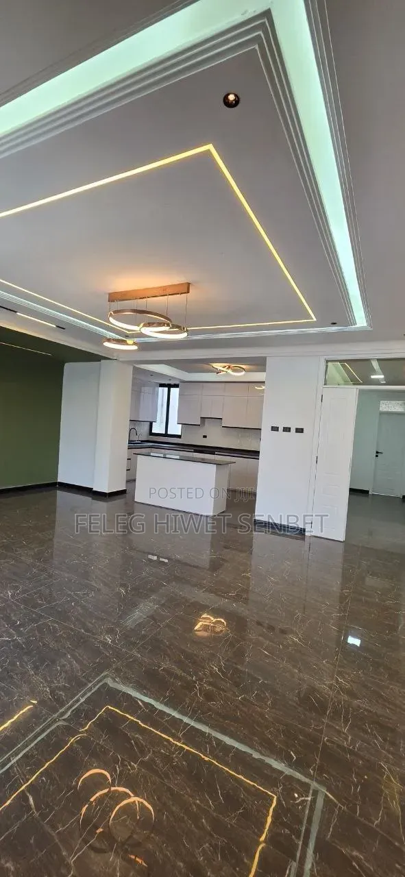 Furnished 6bdrm Villa in አአ, Bole for sale