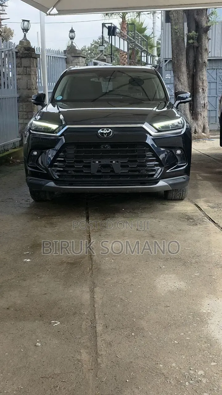 Toyota Grand Highlander Hybrid 2024 Black