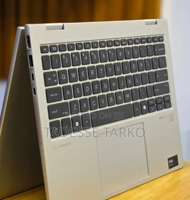 New Laptop HP Elitebook 830 G11 16GB Intel Core Ultra 7 SSD 512GB