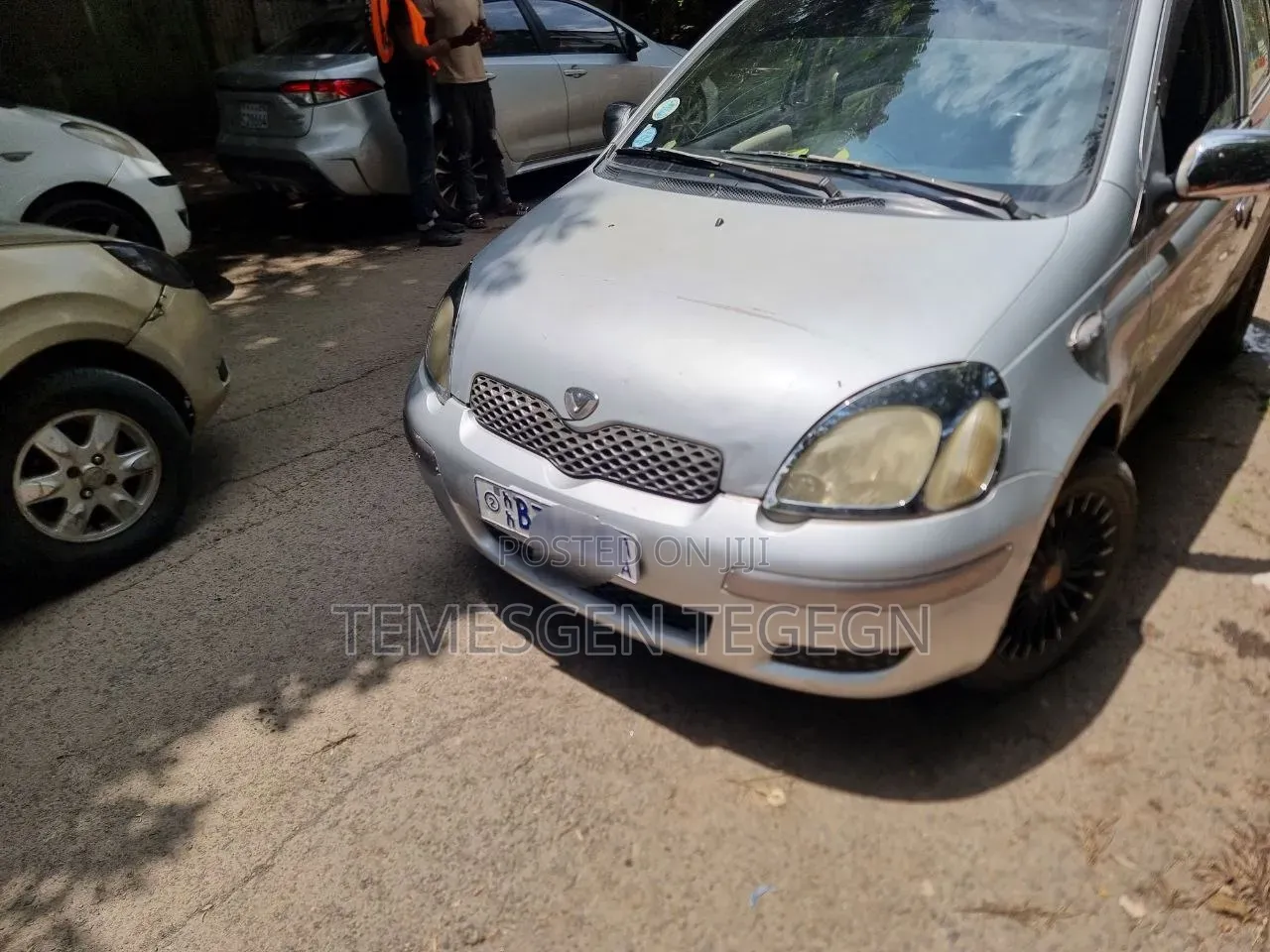 Toyota Vitz 2004 Silver