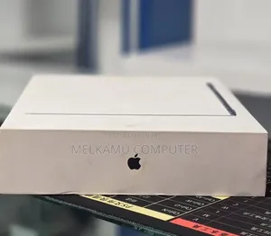New Laptop Apple MacBook Air 2025 M4 16GB Apple M4 SSD 256GB