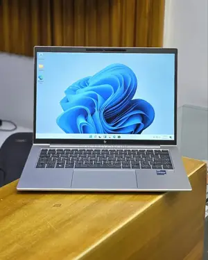 New Laptop HP EliteBook 840 10 16GB Intel Core i7 SSD 512GB