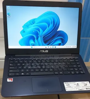 New Laptop Asus 1015E 8GB Intel Celeron SSD 256GB