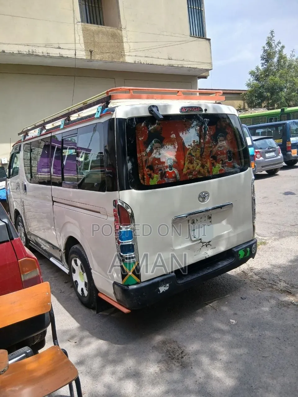 Toyota HiAce 2005 White