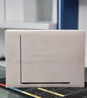 New Laptop Apple MacBook Air 2025 M4 16GB Apple M4 SSD 256GB
