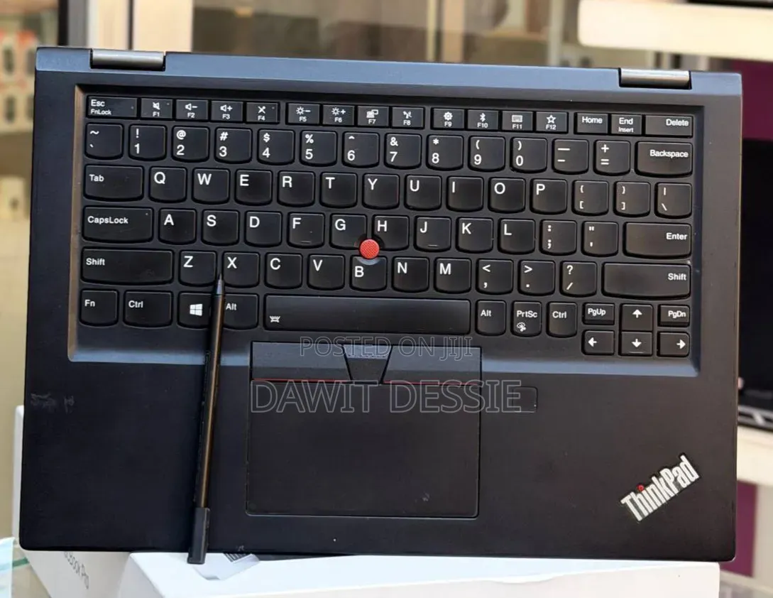 Laptop Lenovo ThinkPad X380 Yoga 16GB Intel Core i5 SSD 512GB