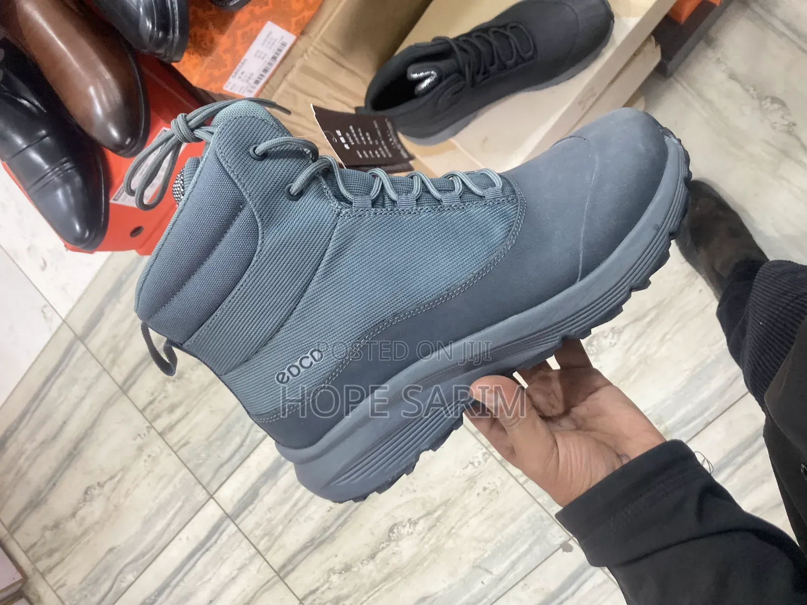 EDCD Weatherproof Mid Boots:
