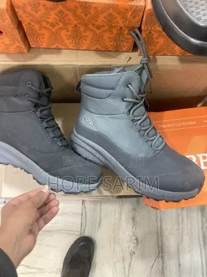 EDCD Weatherproof Mid Boots: