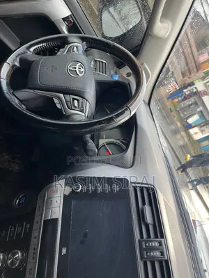 Toyota Land Cruiser Prado 2022 Silver