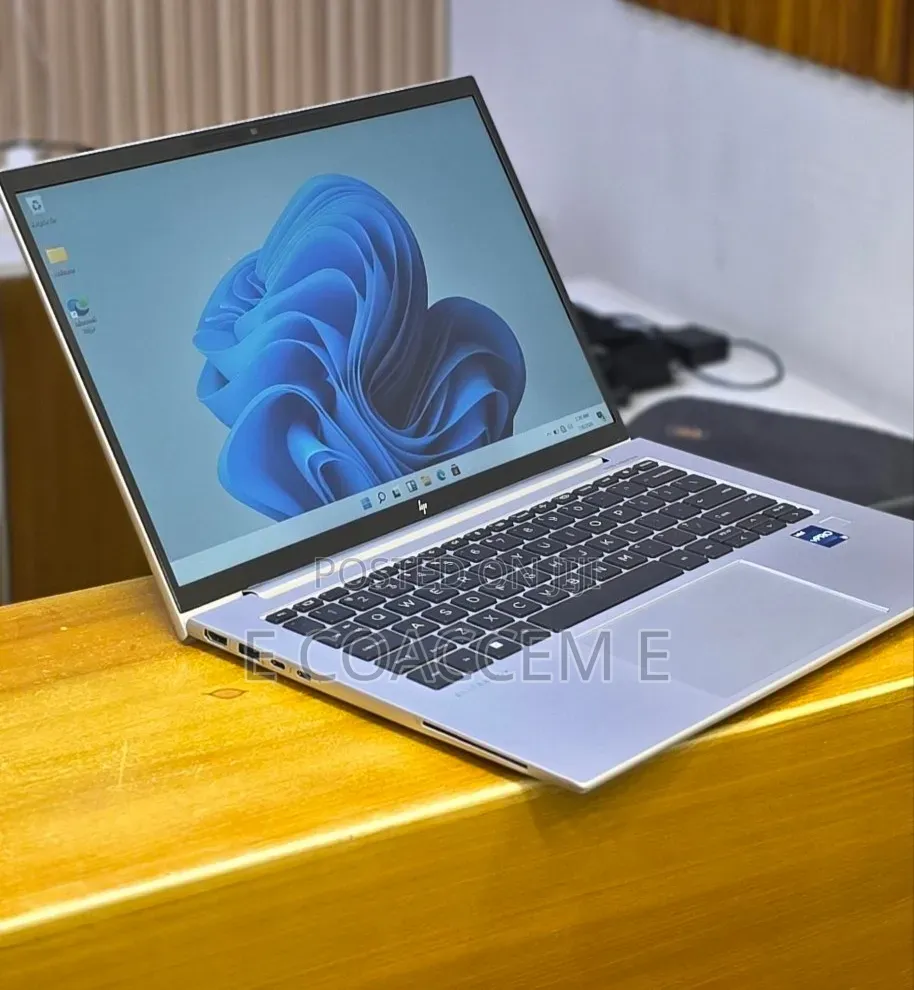New Laptop HP EliteBook 840 G10 16GB Intel Core i7 SSD 512GB