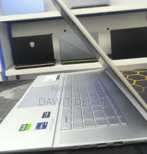 New Laptop HP 16GB Intel Core i9 SSD 1T