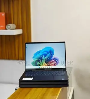 New Laptop HP OmniBook X Flip 14" 16GB Intel Core Ultra 7 SSD 1T