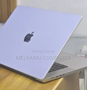New Laptop Apple MacBook Pro 2021 M1 32GB Apple M1 SSD 512GB