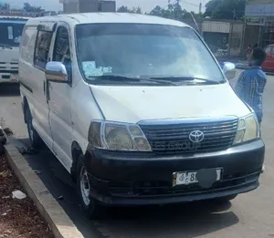 Toyota HiAce 2010 White