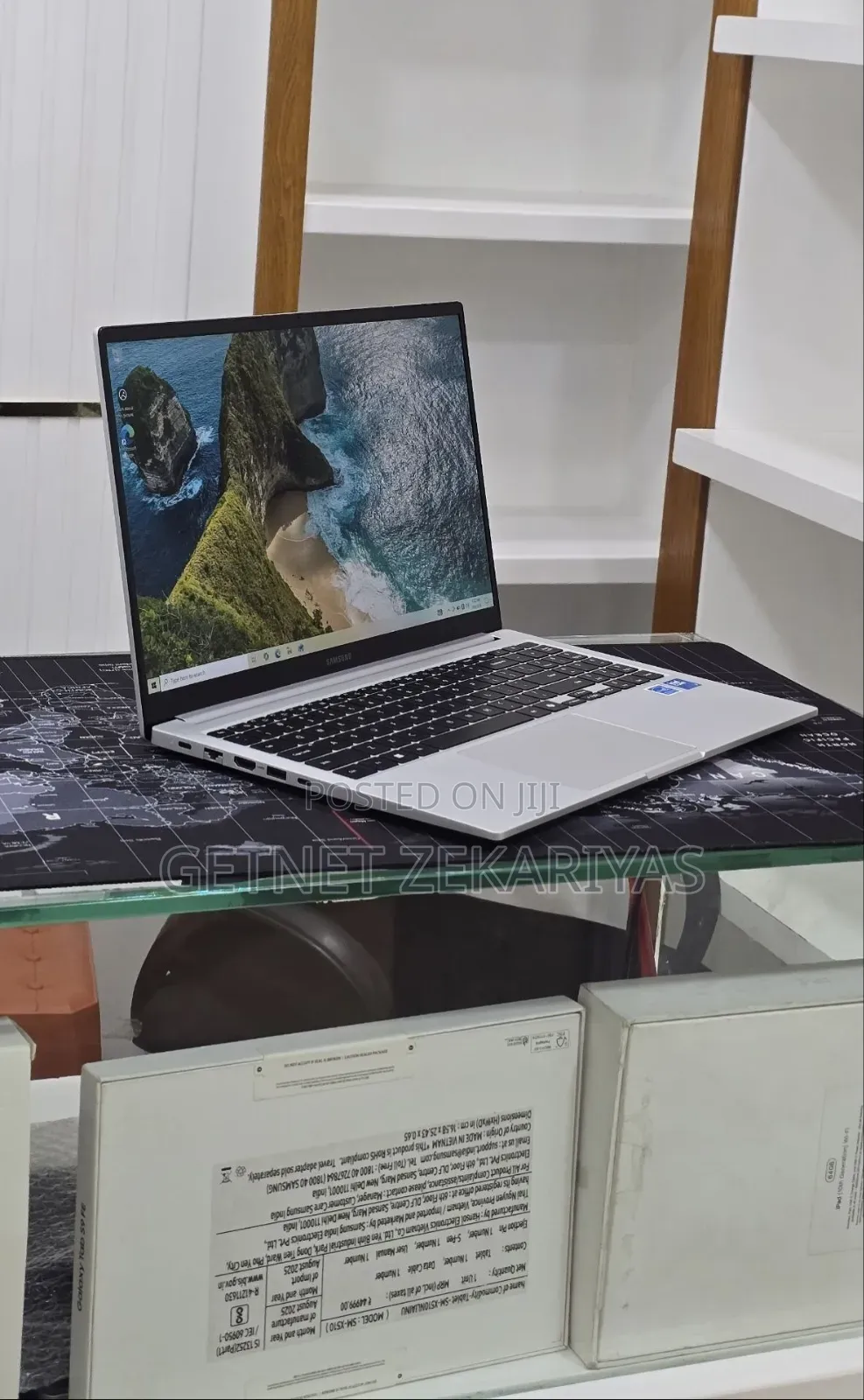 New Laptop Samsung Galaxy Book4 16GB Intel Core 7 SSD 512GB