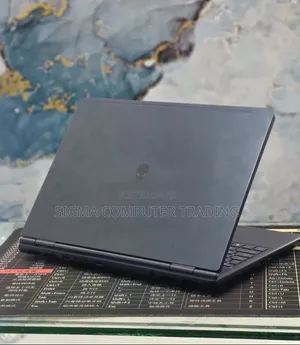New Laptop Alienware M16 32GB Intel Core Ultra 9 SSD 1T