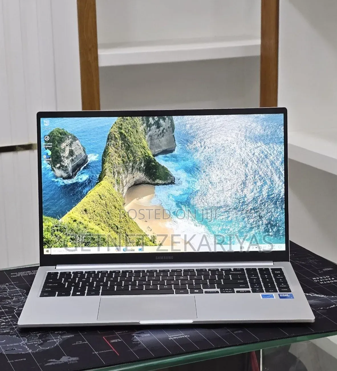 New Laptop Samsung Galaxy Book4 16GB Intel Core 7 SSD 512GB