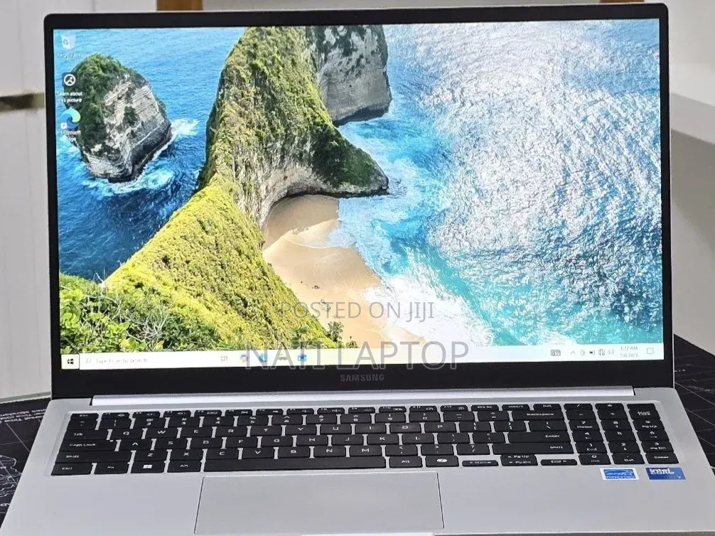 New Laptop Samsung Chromebook Pro 16GB Intel Core 7 SSD 512GB