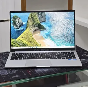 New Laptop Samsung Galaxy Book4 16GB Intel Core 7 SSD 512GB