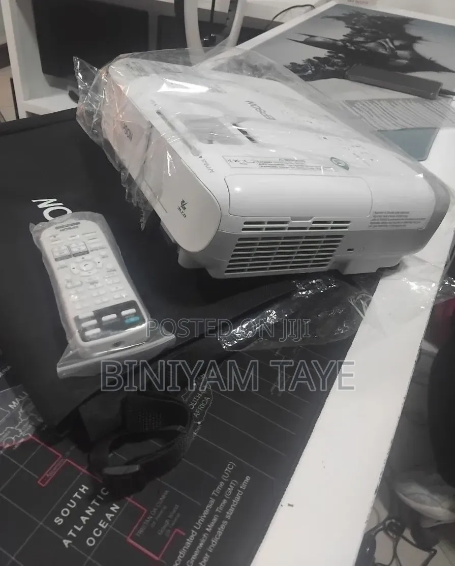 Epson EB-39 Projector