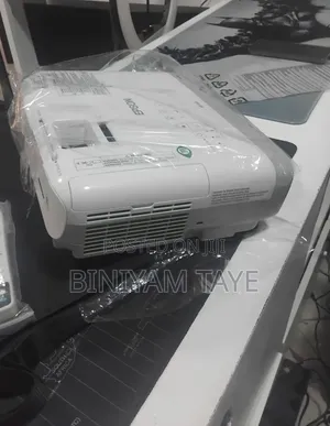 Epson EB-39 Projector