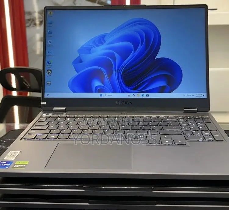 New Laptop Lenovo Legion 5 24GB Intel Core i7 SSD 1T