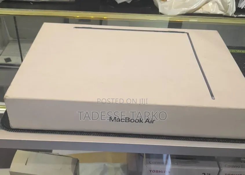 New Laptop Apple MacBook Air 2025 M4 16GB Apple M4 SSD 1T