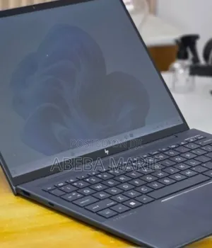 New Laptop HP Dragonfly G4 16GB Intel Core i7 SSD 512GB