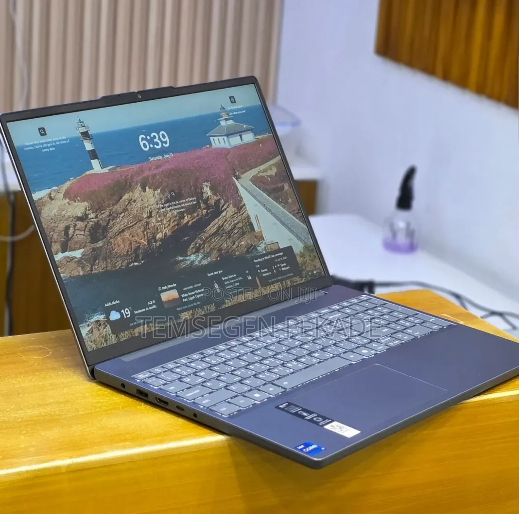 New Laptop Lenovo Ideapad 3 16GB Intel Core i7 SSD 512GB