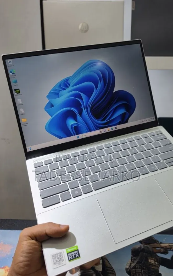 New Laptop Dell 16GB Intel Core i7 SSD 512GB