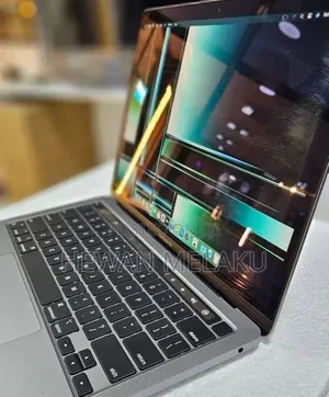 New Laptop Apple MacBook Pro 2022 M2 8GB Apple M2 SSD 256GB
