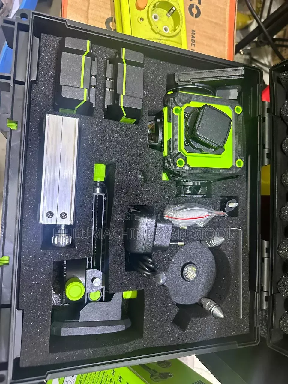 Vido 16 Lunes Self-Leveling Line Laser