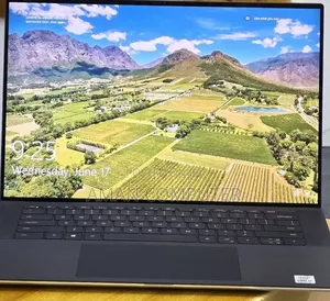 New Laptop Dell XPS 15 16GB Intel Core i7 SSD 512GB