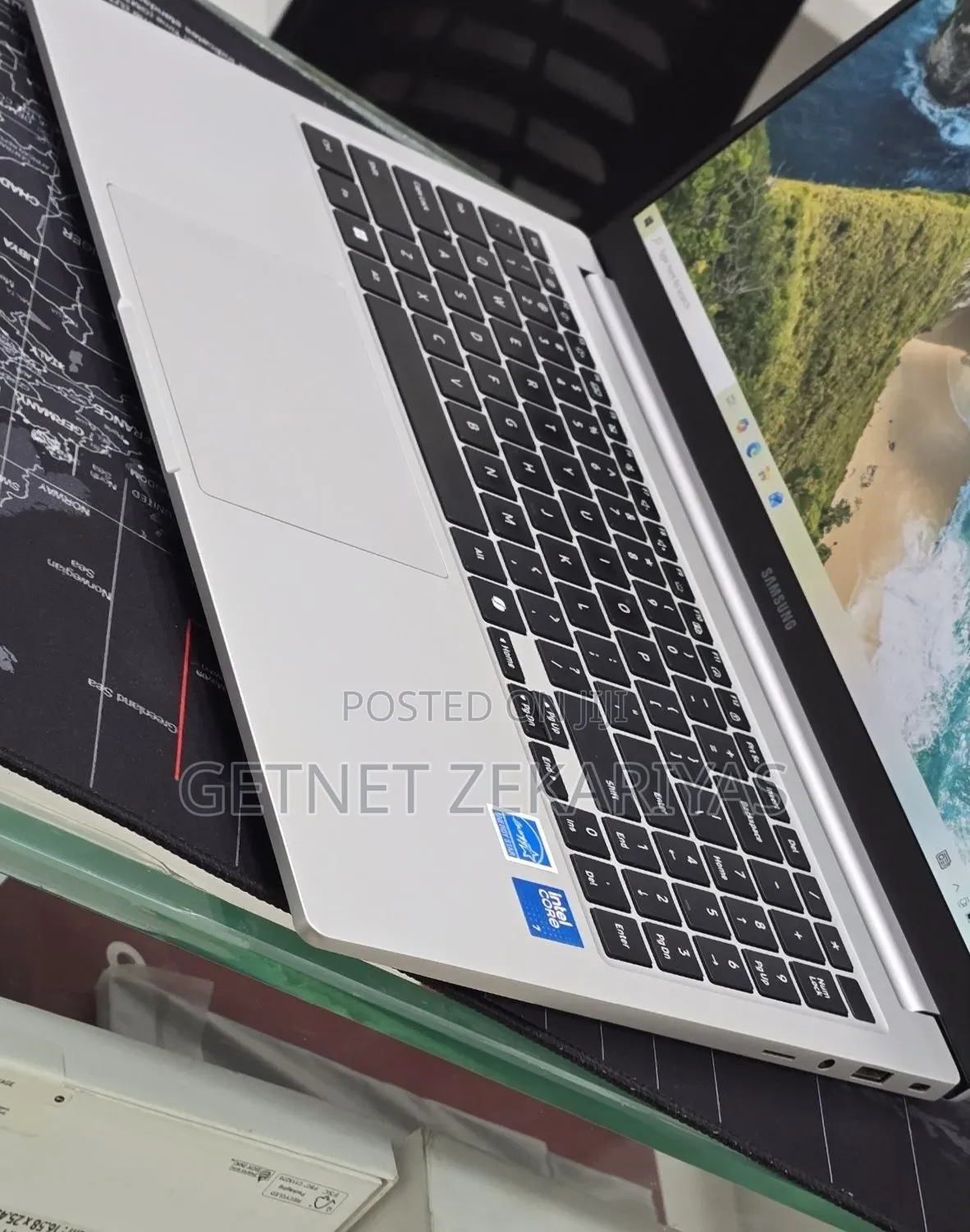 New Laptop Samsung Galaxy Book4 16GB Intel Core 7 SSD 512GB
