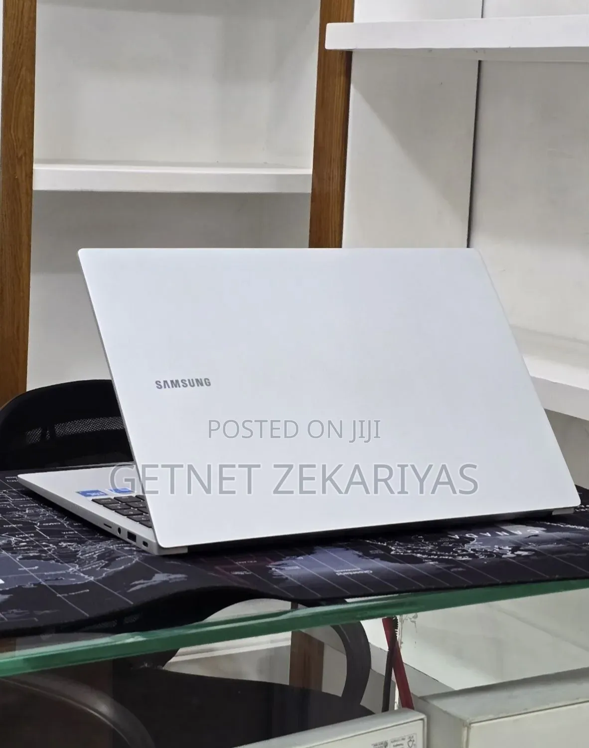 New Laptop Samsung Galaxy Book4 16GB Intel Core 7 SSD 512GB