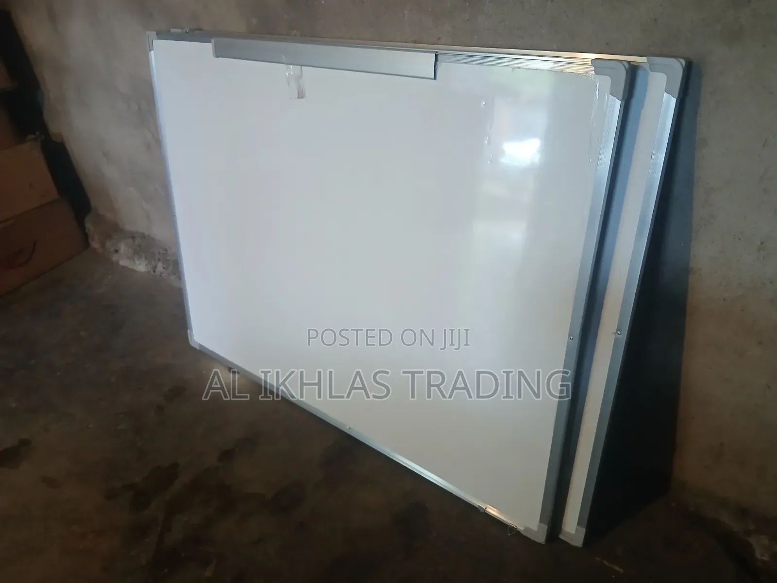 ጥራት ያለው የጽሁፍ ሰሌዳ 120x90 ሴ.ሜ (Whiteboard 120x90cm With Aluminum Frame)