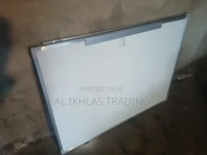 ጥራት ያለው የጽሁፍ ሰሌዳ 120x90 ሴ.ሜ (Whiteboard 120x90cm With Aluminum Frame)