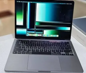 New Laptop Apple MacBook Pro 2022 M2 8GB Apple M2 SSD 256GB